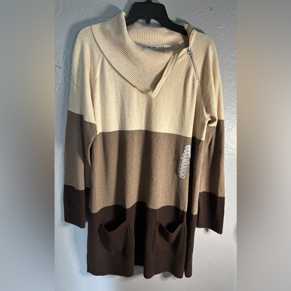 Eight Eight Eight women’s XL sweater/dress. Cowl neck Color block pockets Cotton